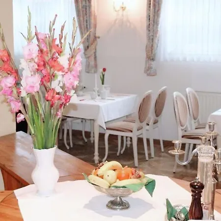 Hotel Regiohotel Bunte Stadt 3*