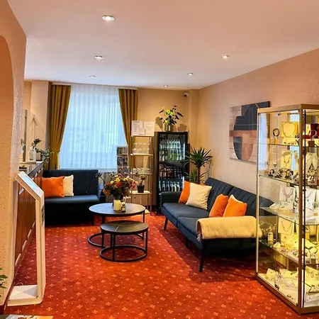 فندق Regiohotel Bunte Stadt - #direktinderaltstadt #primafruehstueck #toppreisleistung #frischrenoviert 3*