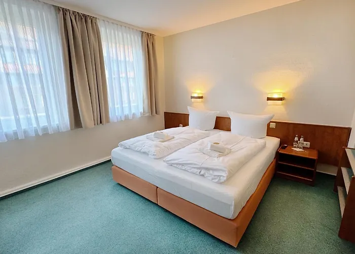 Regiohotel Bunte Stadt - #direktinderaltstadt #primafruehstueck #toppreisleistung #frischrenoviert Hotel 3*