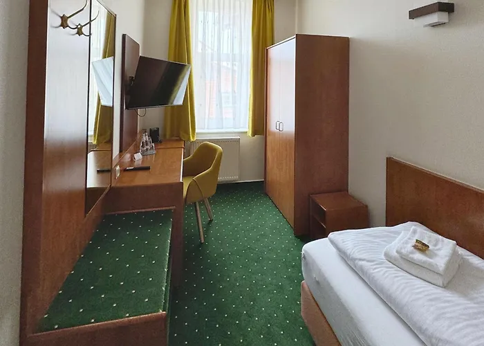 فندق Regiohotel Bunte Stadt - #direktinderaltstadt #primafruehstueck #toppreisleistung #frischrenoviert 3*
